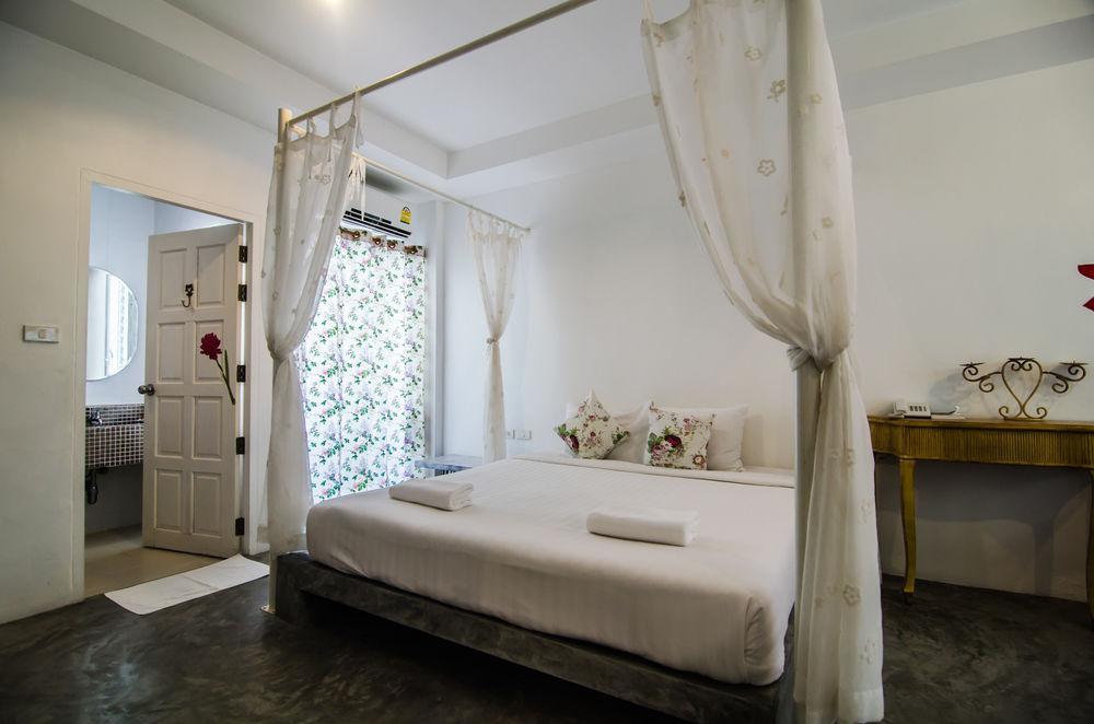 Chic Boutique Hotel Phuket Exterior foto